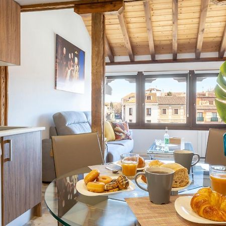 Apartamentos Ejemplares Alcalá de Henares Eksteriør bilde